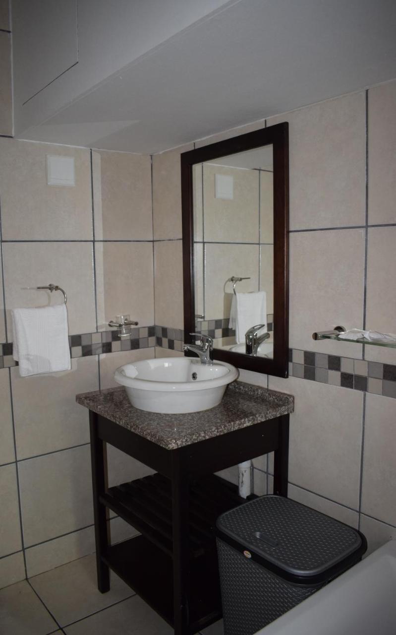 Sunrise Beach Resort Amanzimtoti Exterior photo