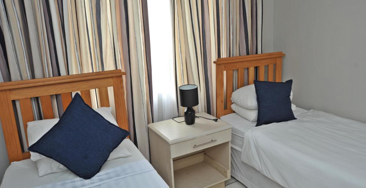 Sunrise Beach Resort Amanzimtoti Exterior photo