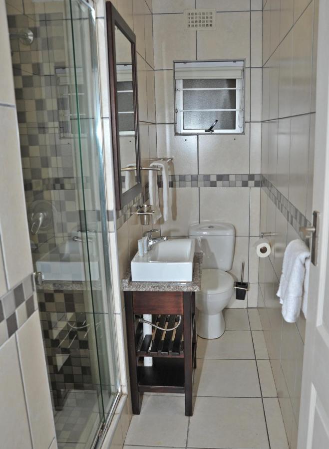 Sunrise Beach Resort Amanzimtoti Exterior photo